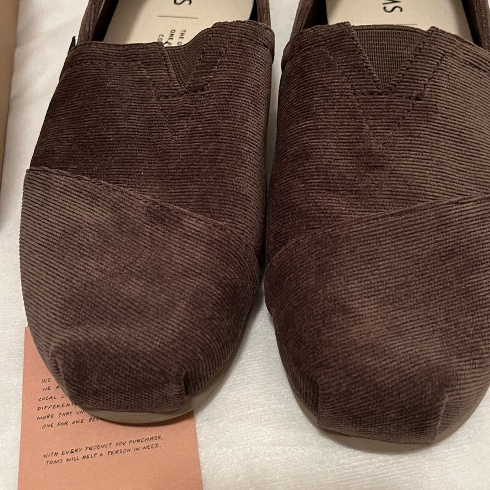 Toms men’s shoes - new - dark green - size 8.5